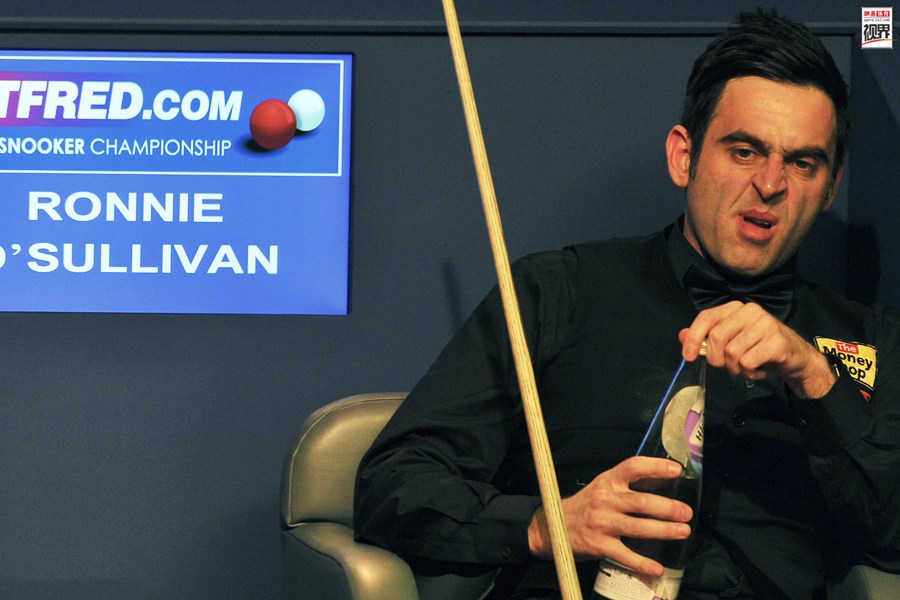 也流露出足 也流露出足